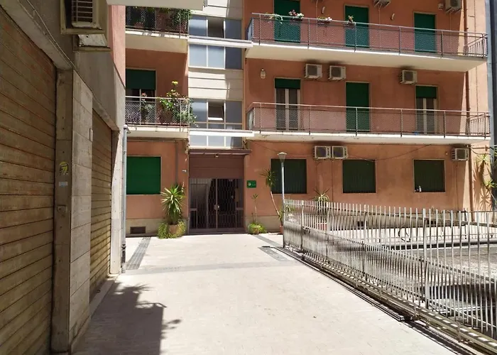 Centre Urban Art Bed and Breakfast Κατάνια