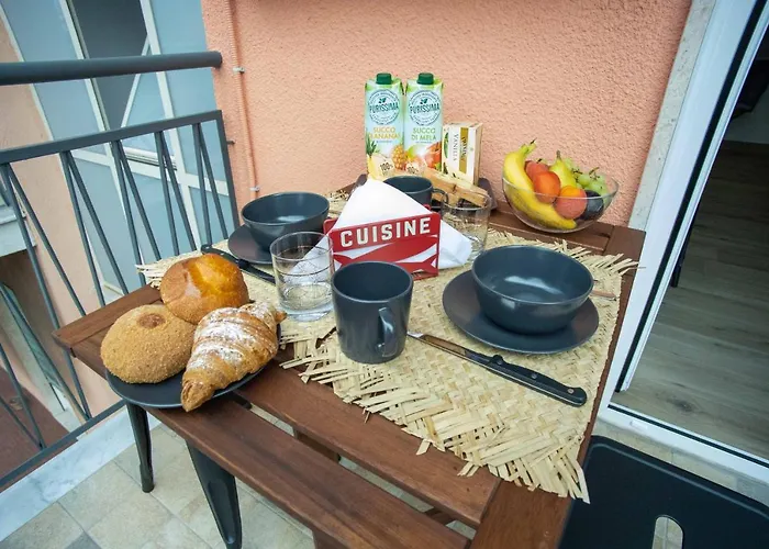 Centre Urban Art Bed and Breakfast Κατάνια
