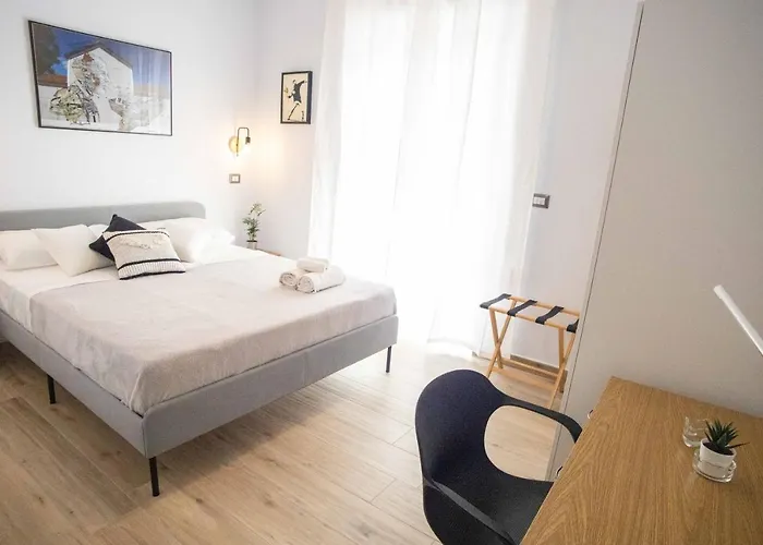 Centre Urban Art Bed and Breakfast 4*