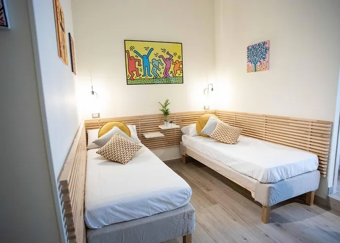 Bed and Breakfast Centre Urban Art 4*